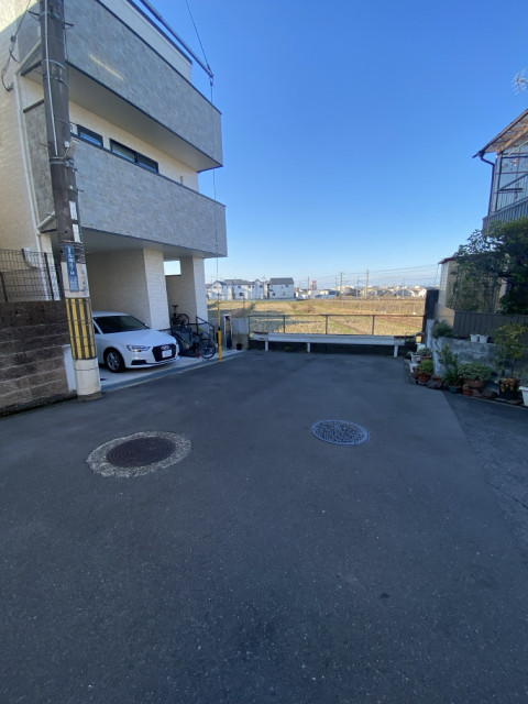 森南3丁目33-1駐車場の駐車場写真