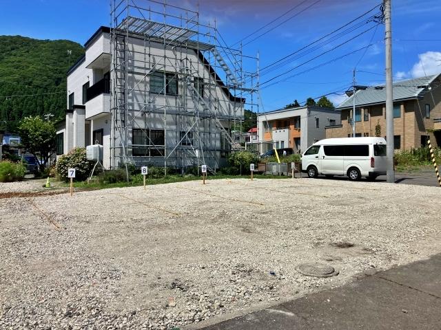 谷地頭町第5の駐車場写真