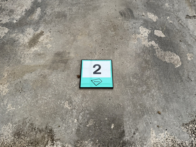 花園駅前 ディアス花園裏駐車場の駐車場写真