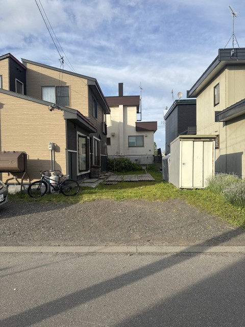 7条西17丁目6-44駐車場の駐車場写真