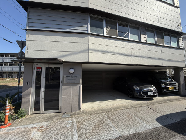 株式会社　喜びフーヅ　駐車場の駐車場写真