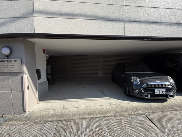 株式会社　喜びフーヅ　駐車場の駐車場写真