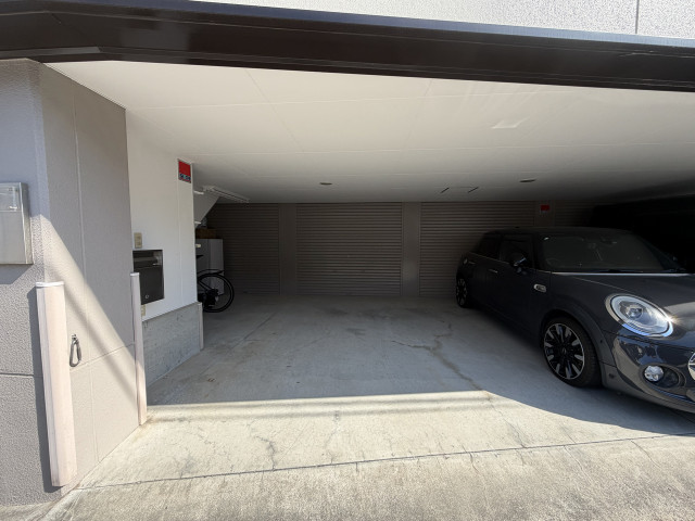 株式会社　喜びフーヅ　駐車場の駐車場写真