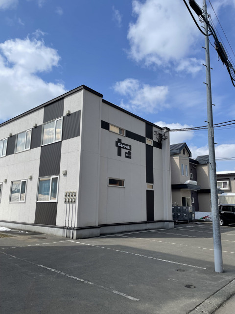 恵庭駅前アパートの駐車場写真