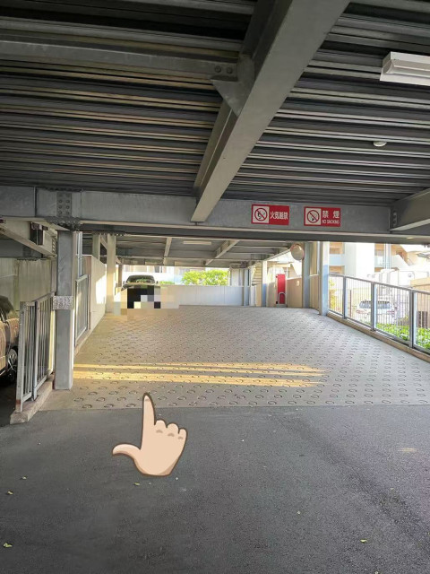 ライオンズタワー竹ノ塚の駐車場写真
