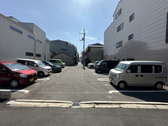 千本北2丁目29-25駐車場の駐車場写真