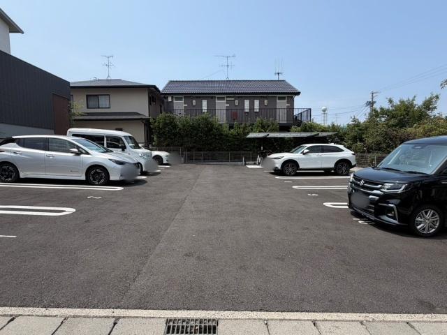 静岡市駿河区栗原33駐車場の駐車場写真