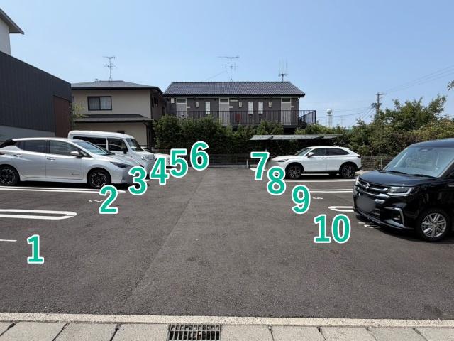 静岡市駿河区栗原33駐車場の駐車場写真