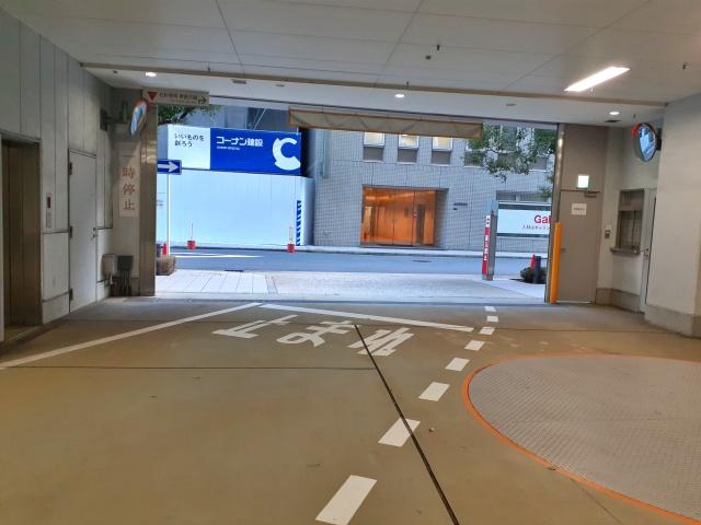 大阪証券取引所ビル 駐車場【機械式】の駐車場写真