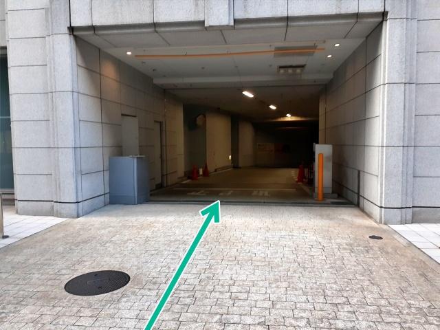大阪証券取引所ビル 駐車場【機械式】の駐車場写真