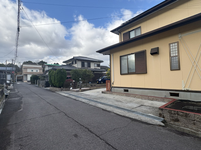 国府町5646-161 赤坂団地 駐車場の駐車場写真