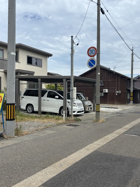 松栄町個人宅 駐車場の駐車場写真