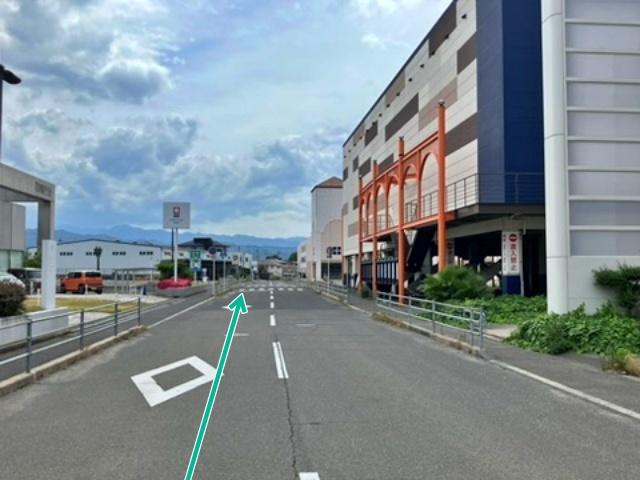フジグラン今治 平面駐車場【今治市民のまつり2026年8月9日(日)】の駐車場写真