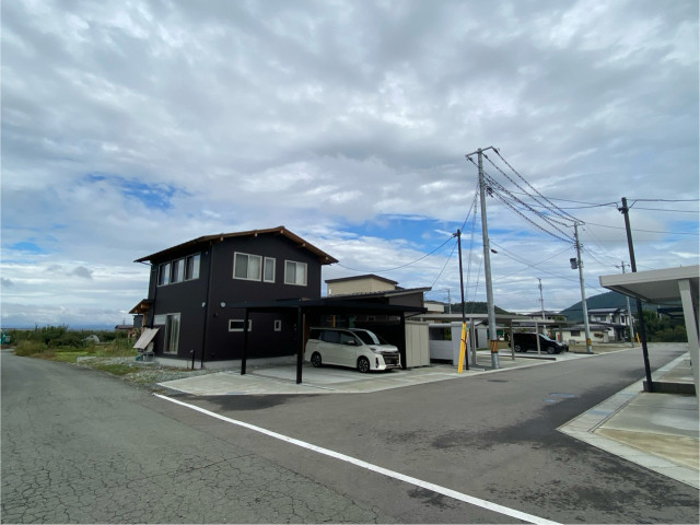 9-9駐車場の駐車場写真