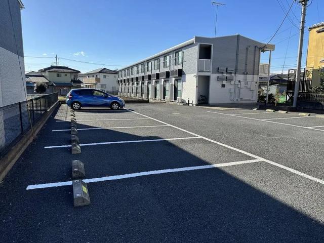 レオパレスルミエールKOGA駐車場【26890】の駐車場写真