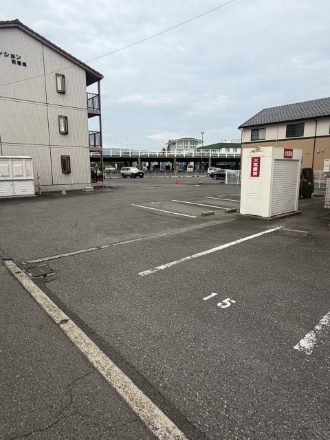 川崎マンションの駐車場写真