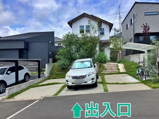 国吉田6丁目9-8-8駐車場の駐車場写真
