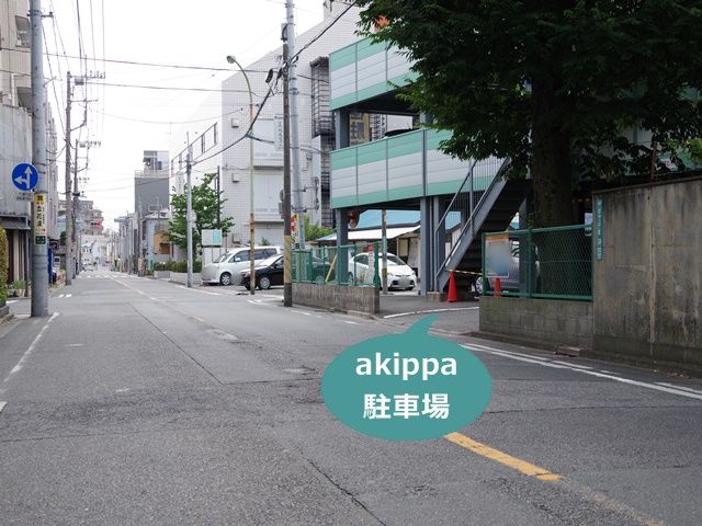 タクシー営業所側にある入口