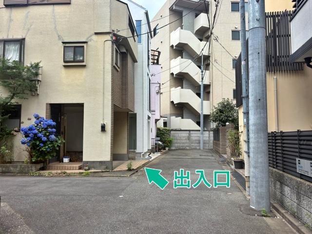 [c8321]下馬1丁目19 個宅アキッパ駐車場の駐車場写真