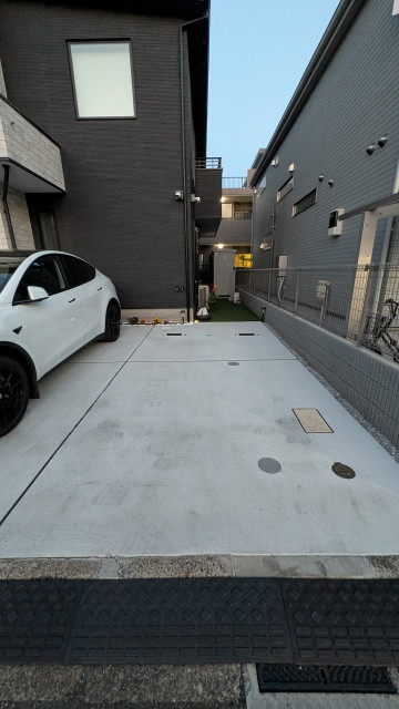 武蔵野市緑町O邸駐車場1番の駐車場写真