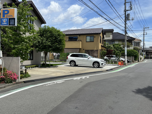 東野川1丁目23 戸建て前 駐車場の駐車場写真