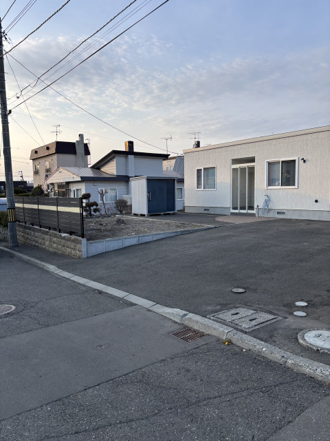 もみじ台南1丁目6-8駐車場の駐車場写真