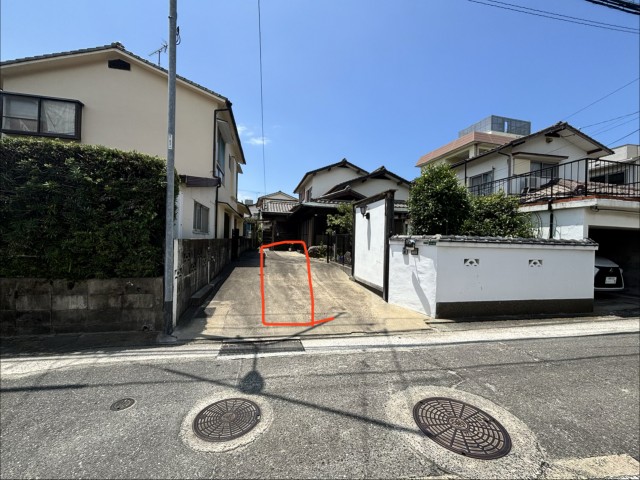 和白3丁目23-43駐車場の駐車場写真