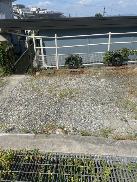 高丸4丁目8-15駐車場の駐車場写真
