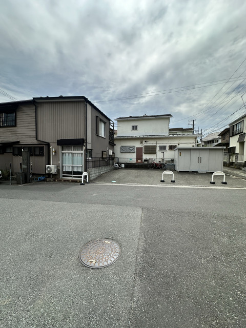 腰越2丁目　小動神社下駐車場の駐車場写真