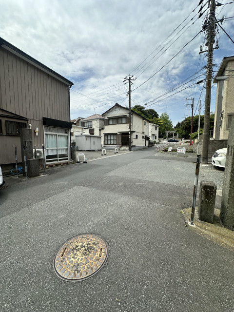 腰越2丁目　小動神社下駐車場の駐車場写真