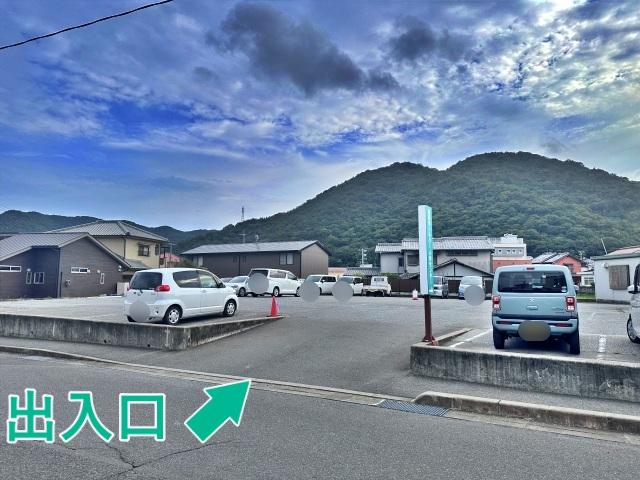 旧伊部公民館駐車場 10月18日(日)【第42回備前焼まつり】の駐車場写真
