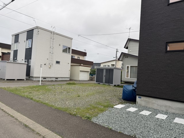 美園2条4丁目1-9駐車場の駐車場写真