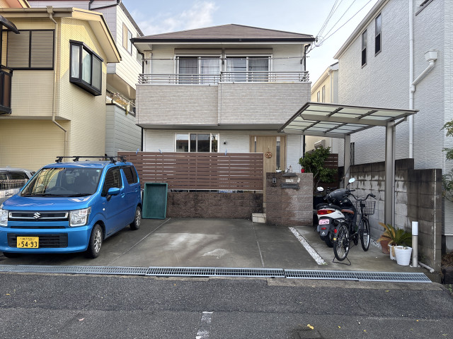 浜甲子園3丁目の駐車場写真