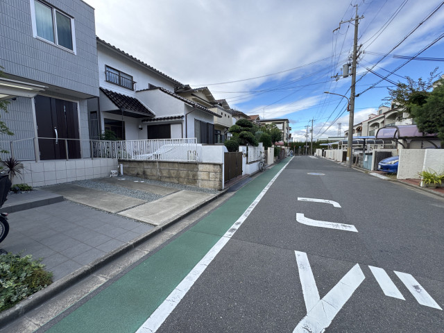 沢良木町16-43駐車場の駐車場写真