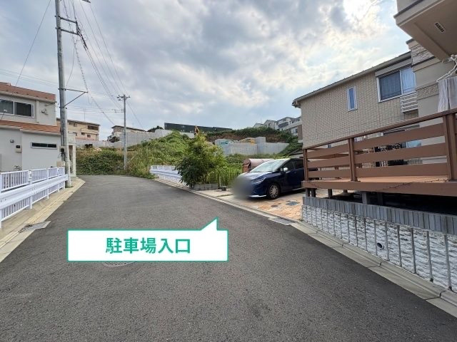 小机町1104-1駐車場の駐車場写真
