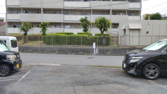 兵庫県神戸市垂水区東垂水1−5−3の駐車場写真