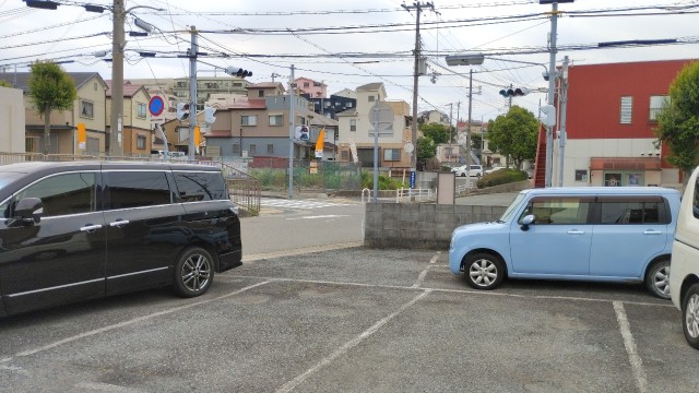 兵庫県神戸市垂水区東垂水1−5−3の駐車場写真