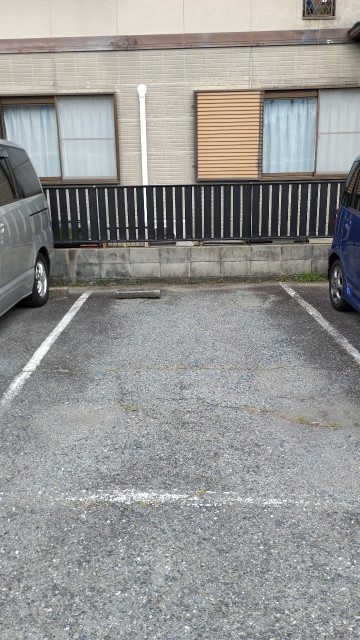 兵庫県神戸市垂水区東垂水1−5−3の駐車場写真