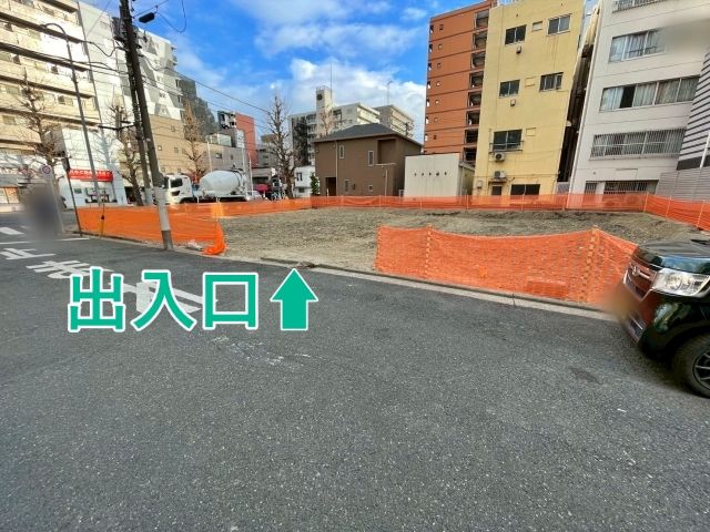 日枝町四丁目 空き地駐車場の駐車場写真