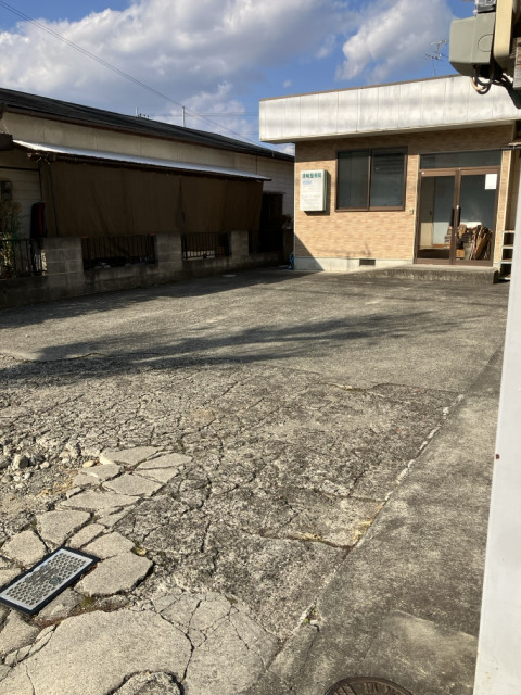 桜木小学校前駐車場(柔道クラブ内)の駐車場写真