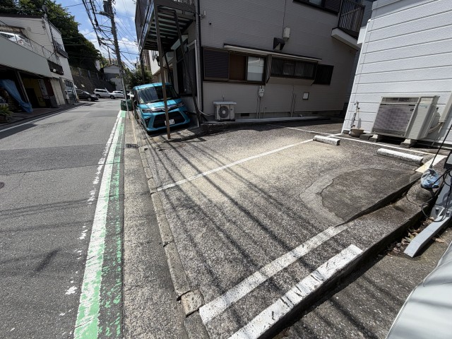 浅間台65の駐車場写真