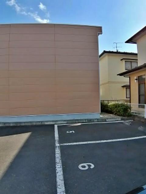 レオパレスオスト ガルテン駐車場【22233】の駐車場写真