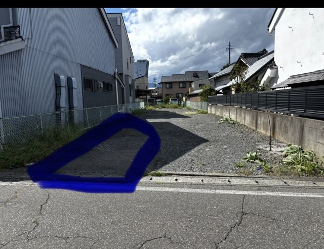 村井駅東側駐車場の駐車場写真