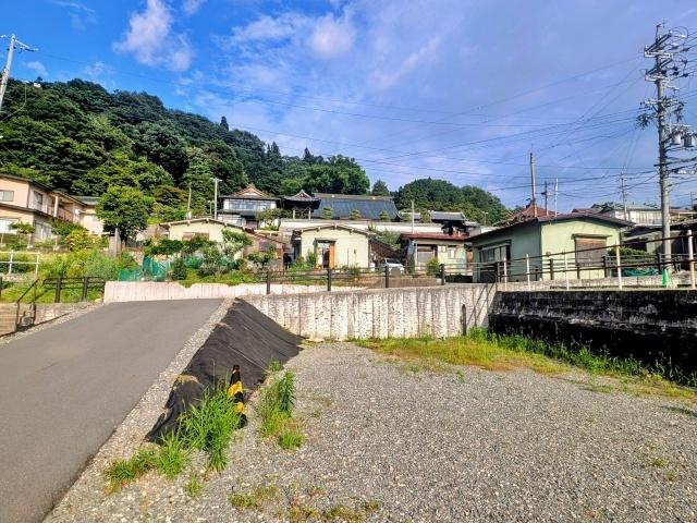 【諏訪湖の花火】8/15アキッパ 諏訪市湯の脇1丁目12-10臨時駐車場の駐車場写真