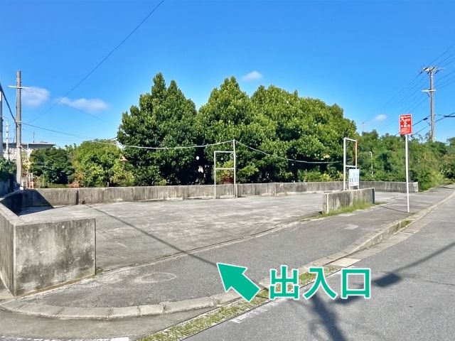 屋慶名歯科医院駐車場 1月18日(日) 5:00〜15:00の駐車場写真