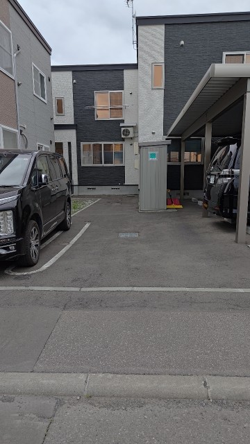 札幌市白石区平和通13丁目南4-1駐車場の駐車場写真