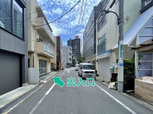 [d23e1]早稲田鶴巻町 個宅アキッパ駐車場の駐車場写真