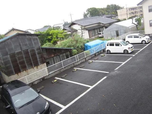 レオパレス安塚駐車場【18004】の駐車場写真