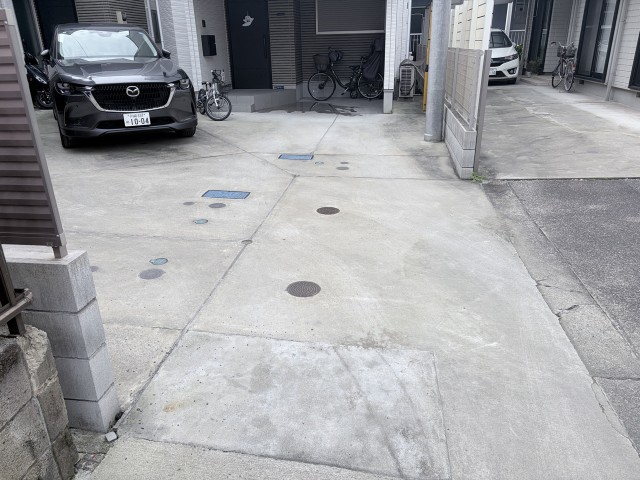 四谷上町13-13駐車場の駐車場写真