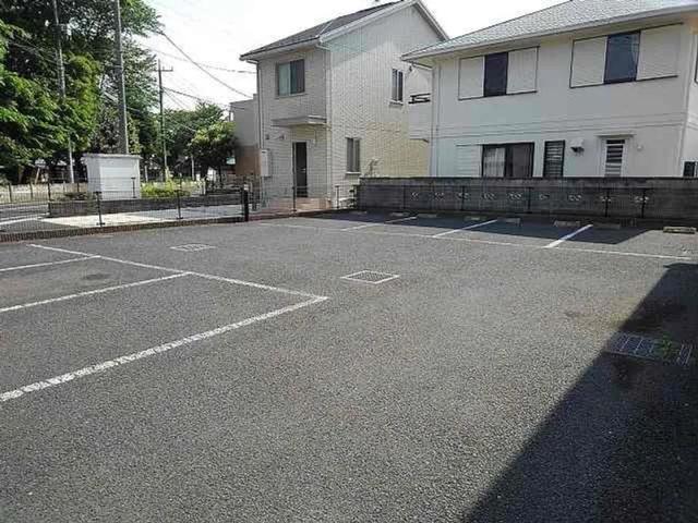 レオパレスペルラⅡ駐車場【28837】の駐車場写真